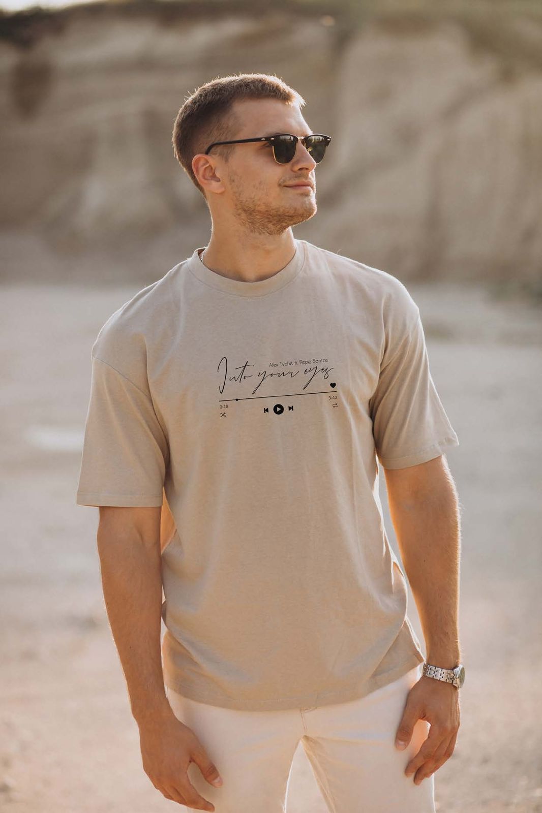 Diseño de universo musical y merchandising — imagen 4